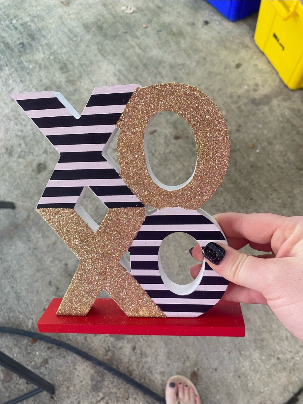 XO Table Accent in Pink, Black & Gold Glitter